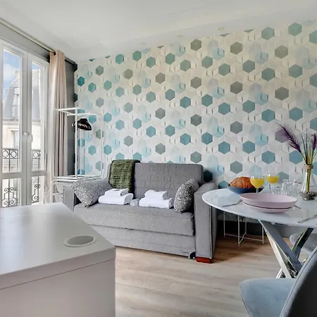 Authentic - 2p - Canal Saint-martin *